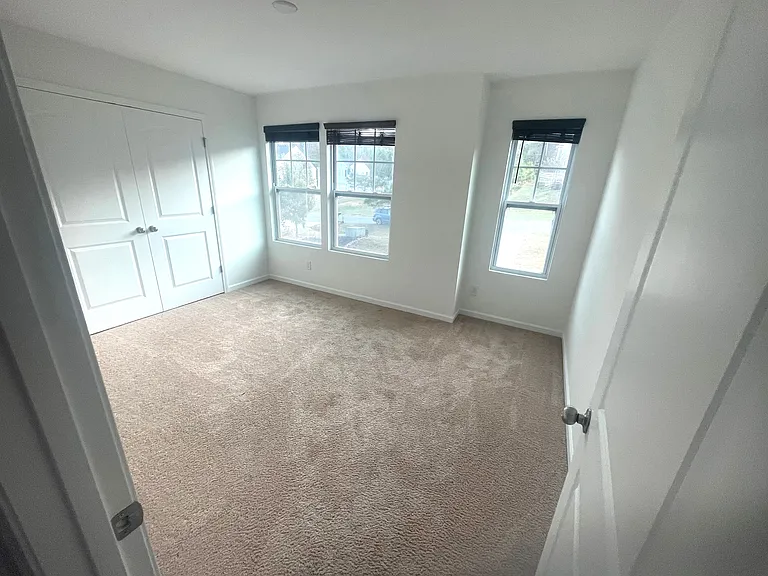 2308 Stonehaven Dr — Photo 9