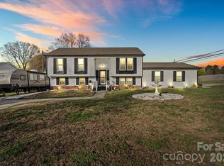 10931 Magenta Ln, Charlotte, NC