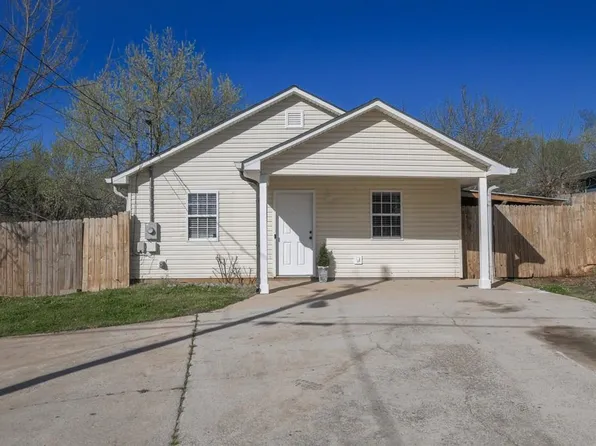 1089 Travis Dr, Gainesville, GA 30501