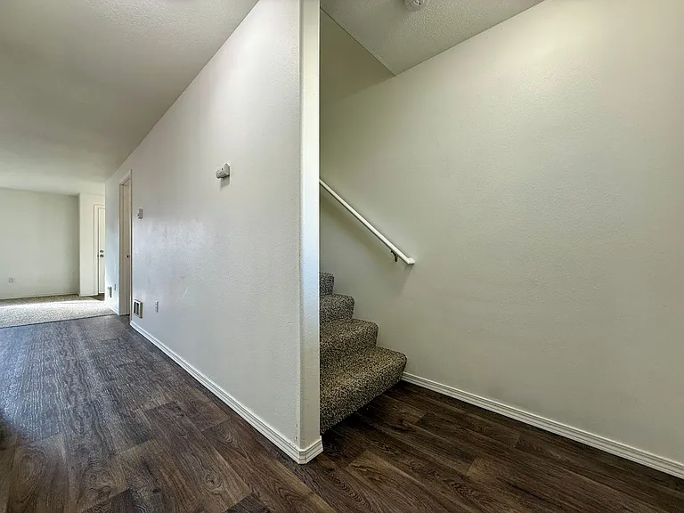 2561 NW Cedar Ave #3 — Photo 11