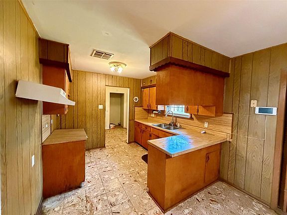 5th image of 7721 Caddo Rd