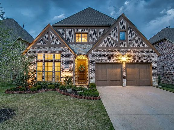 3rd image of 330 Hill Creek Ln