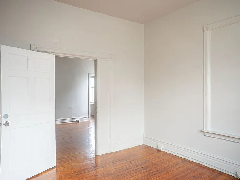 23 E Main St — Photo 16