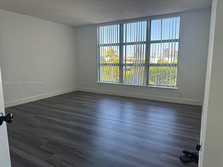 3400 NE 192nd St #504 — Photo 9