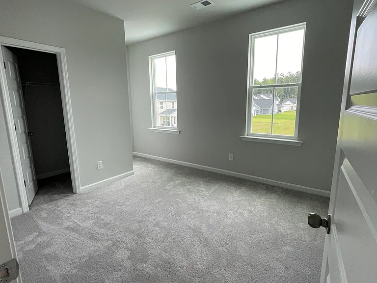 1931 Longhorn Ln — Photo 10