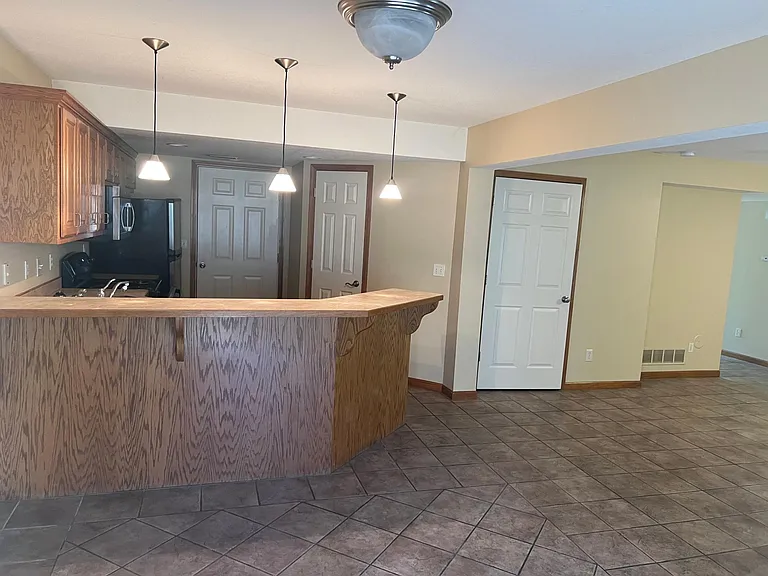5513 Hunley Ct — Photo 3