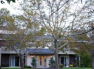79 Oesting St APT B, New Bedford, MA 02740