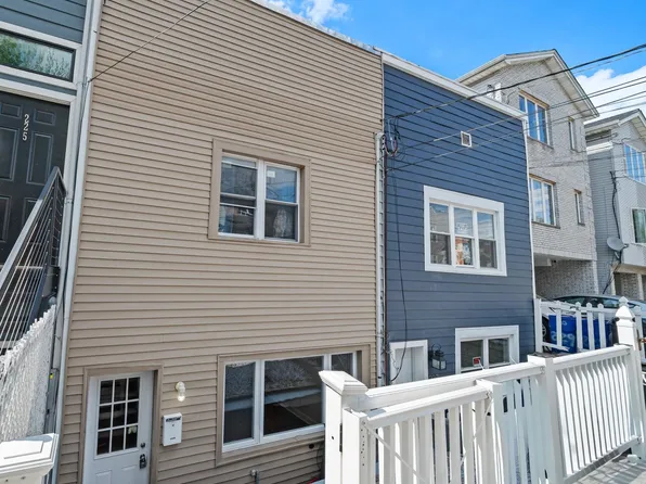 225.5 Terrace Ave, Jersey City, NJ 07307