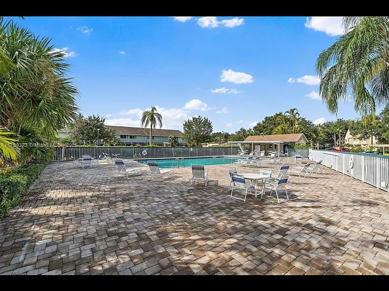 6351 Riverwalk Ln #4 — Photo 37