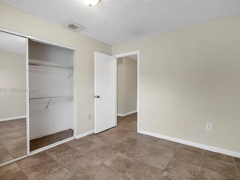 681 Thornridge Ave — Photo 16