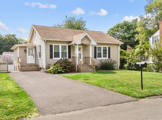 6 Evelyn Rd, Derby, CT 06418