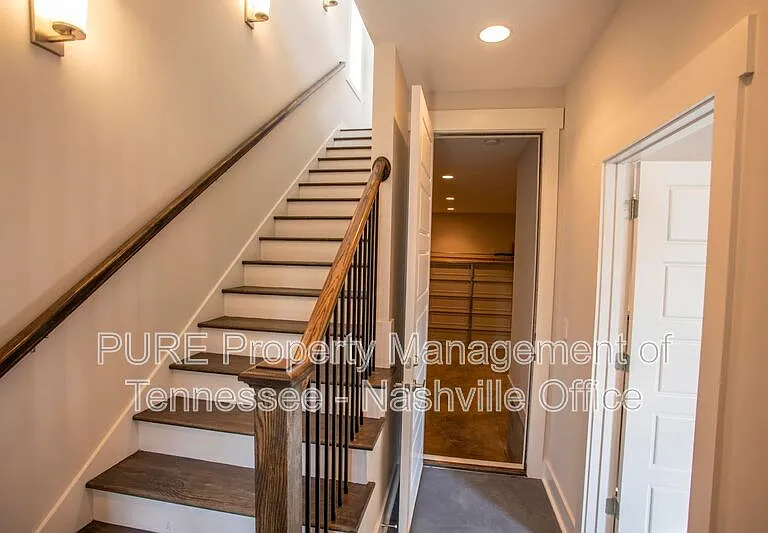 214 Lucile St — Photo 3