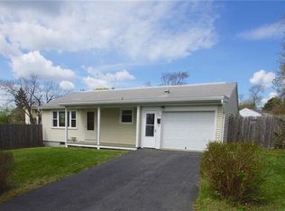 526 Mosley Dr, Syracuse, NY 13206