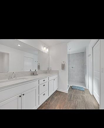 2nd image of 606 Ritch Rd