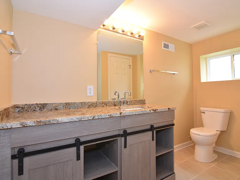 9761 Schiller Blvd — Photo 4