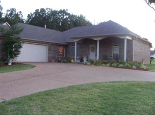 162 Union Fort Dr, Jackson, TN 38305