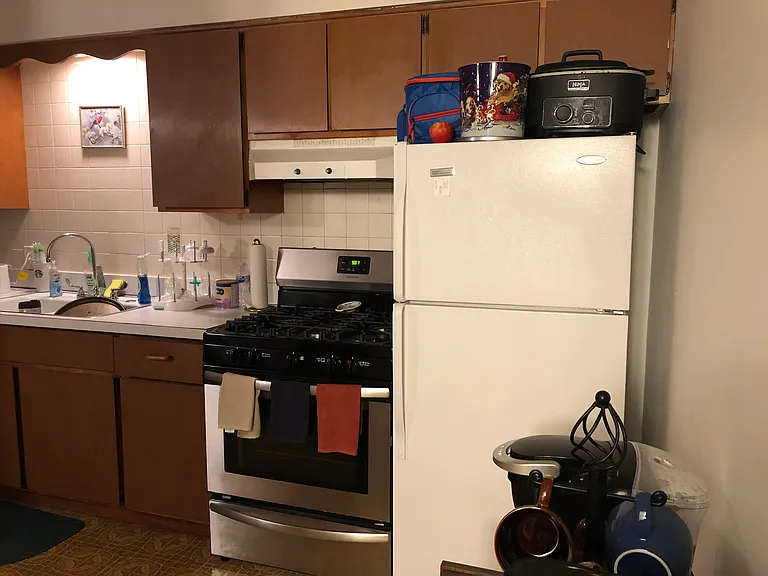 288 Oxford Ave #7 — Photo 9
