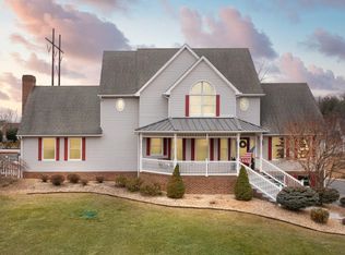 1683 White Hill Rd, Stuarts Draft, VA 24477