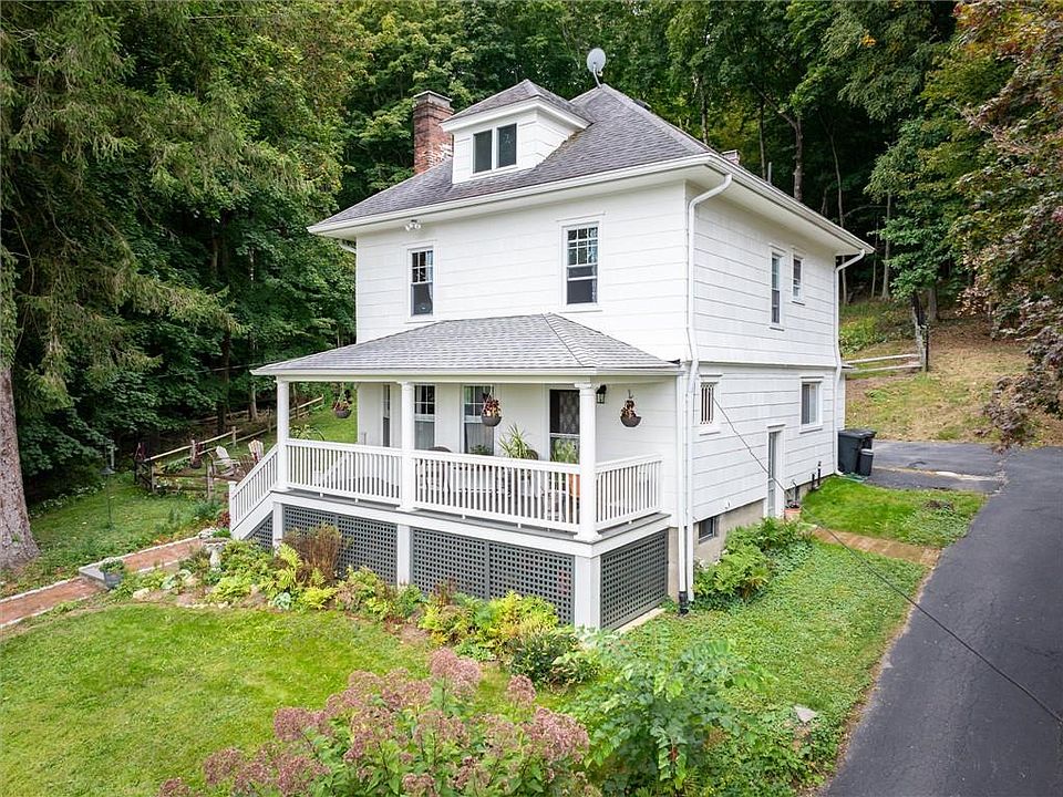 1st image of 11 Hillside Terrace