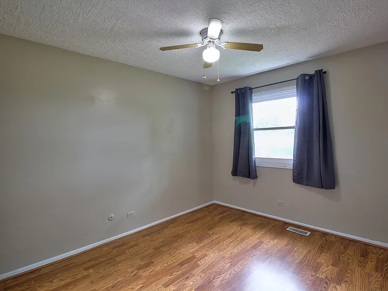 3327 Allspice Ct — Photo 9