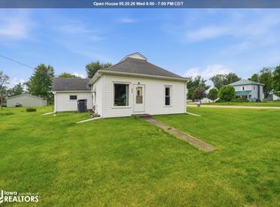 208 Orange Dr, New Providence, IA 50206