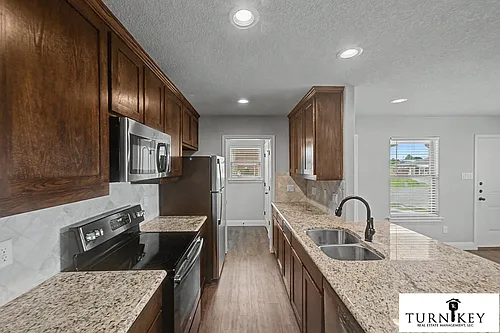 134-136 Crossbow Ct Photo 1