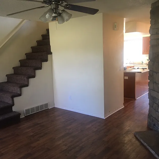 3 bed, 2.5 bath, 1152 sqft, $2,450 — Photo 3