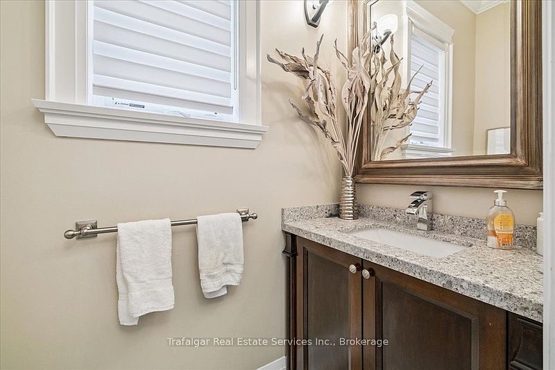 Burlington House for rent - 5 Bedrooms — photo 20