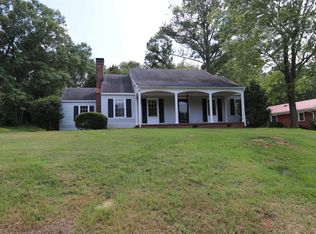 375 Pinehurst Dr, Talladega, AL 35160