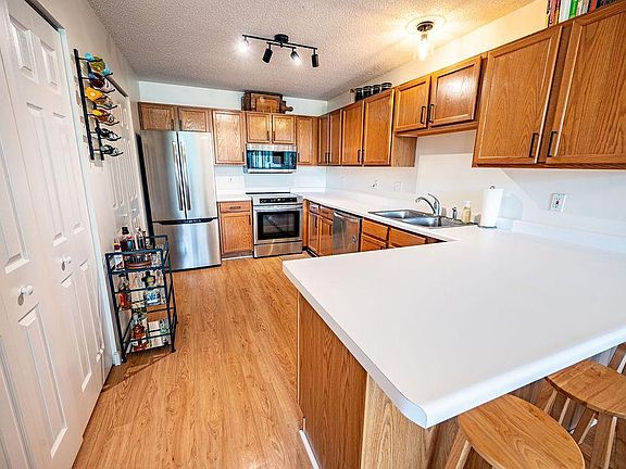 3rd image of 1352 Carriage Dr Unit C