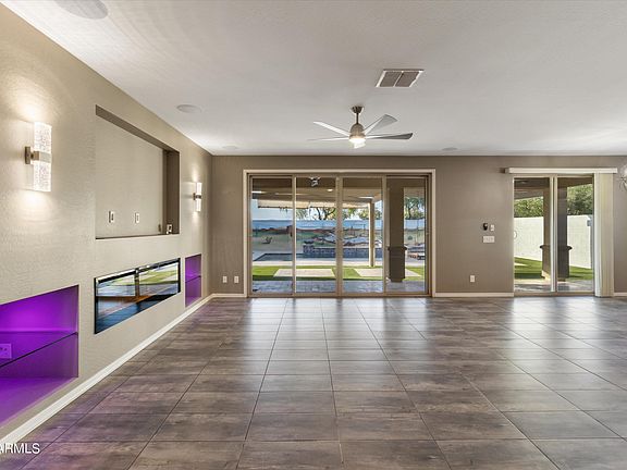 4th image of 134 W Hackberry Avenue