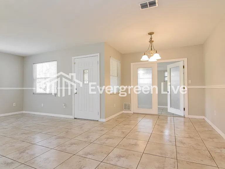 6436 Florida Ave — Photo 2