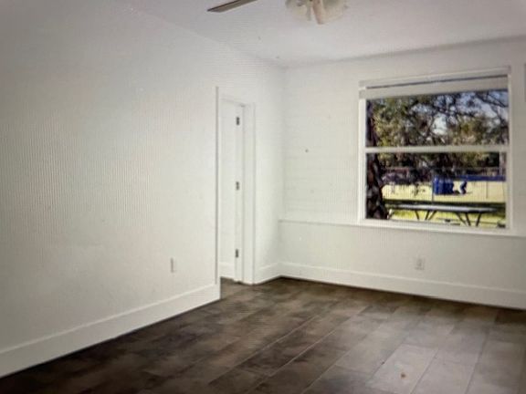 3rd image of 926 Ponder Ave Unit B