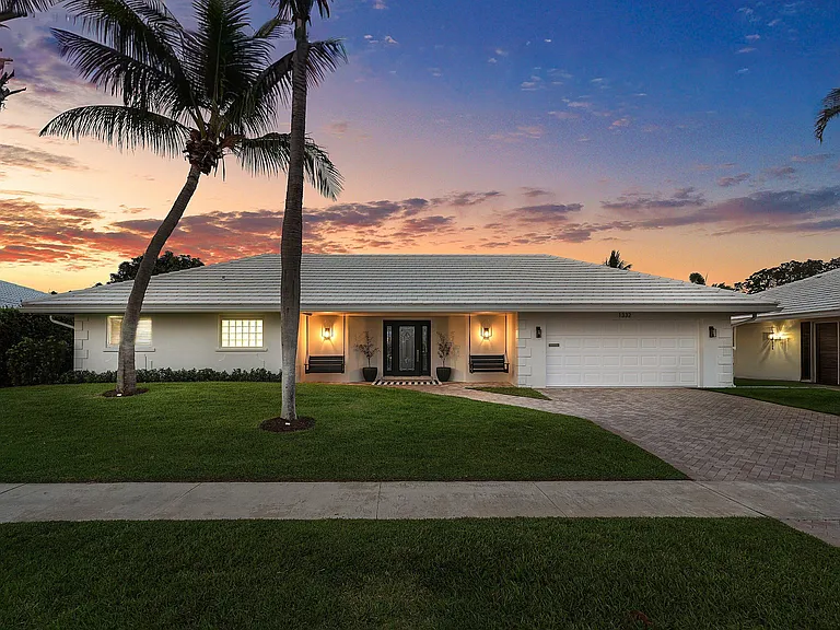 1332 SW Tamarind Way — Photo 46