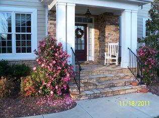 341 Flatrock Ln, Holly Springs, NC 27540