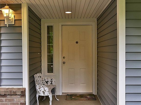 5th image of 1193 SE Irish Ct