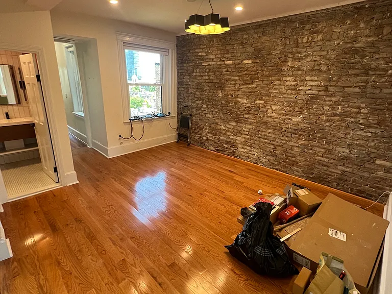 33 Myrtle St #5 — Photo 11