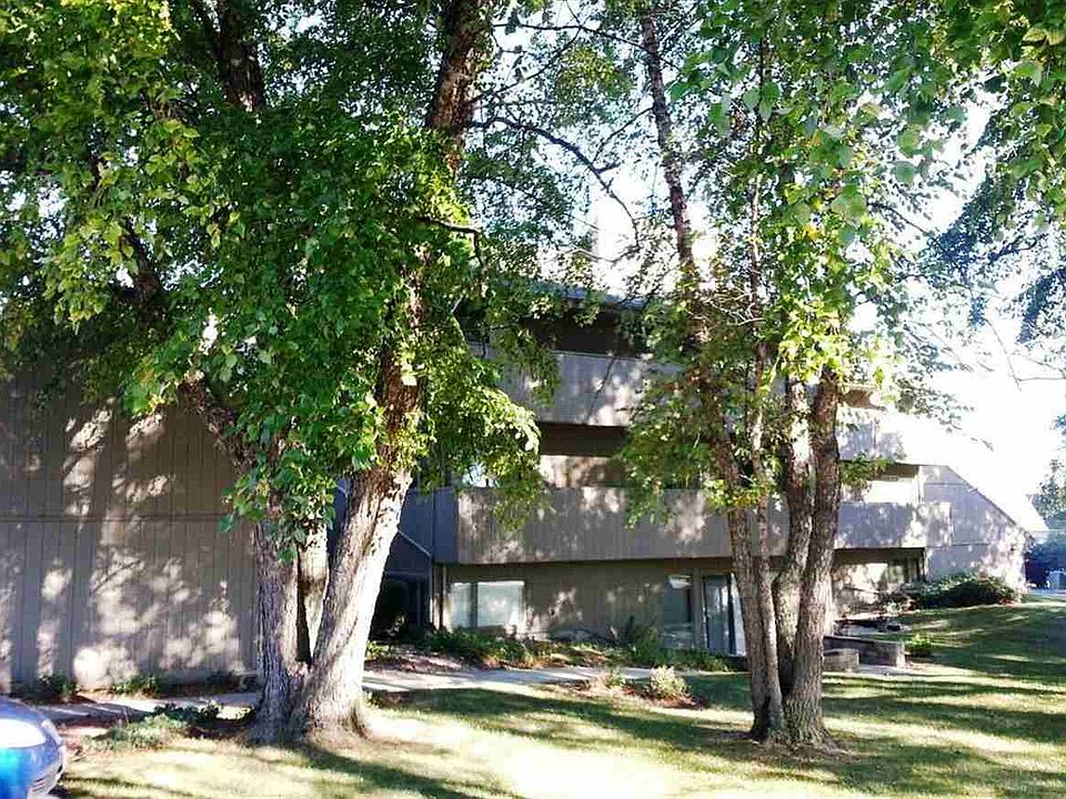 1st image of 218 Bienterra Trl APT 2D