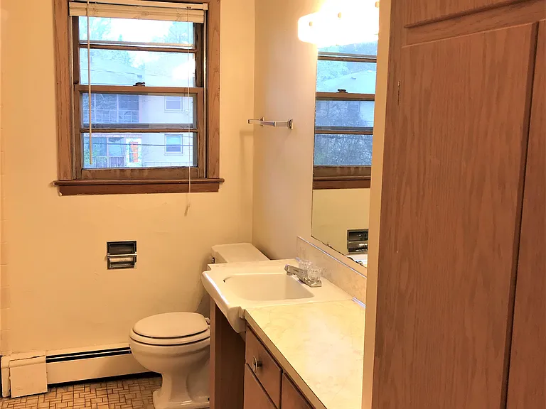 410 Pawling St — Photo 24