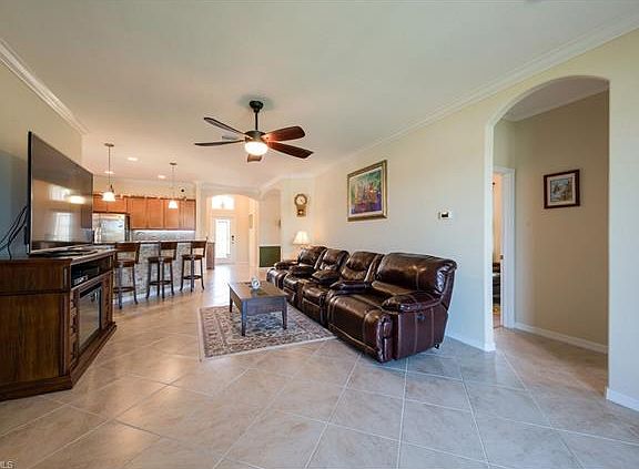 5th image of 2529 Laurentina Ln
