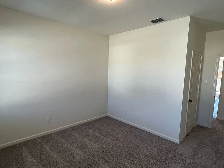 752 Richmond Dr — Photo 25