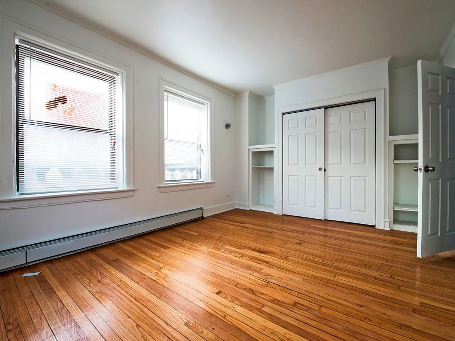 7229 S Yates Blvd — Photo 4