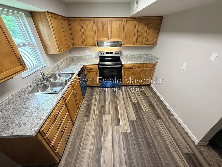 131 Pace Dr #C5 — Photo 3