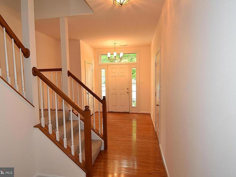 1st image of 12954 Park Crescent Cir