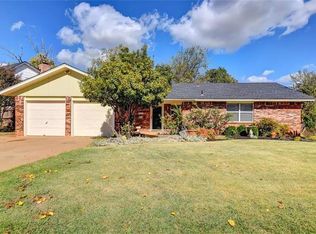 2907 Woodview Dr, Norman, OK 73071