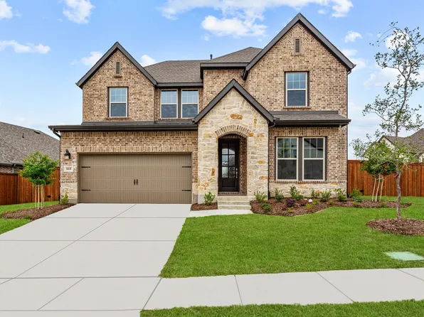 808 Colt Dr, Aubrey, TX 76227