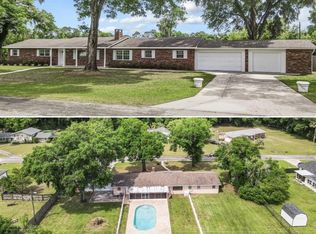 1805 Saint Charles Ter, Deland, FL 32720