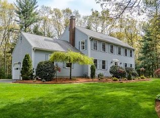 9 Mitchell Dr, Foxboro, MA 02035