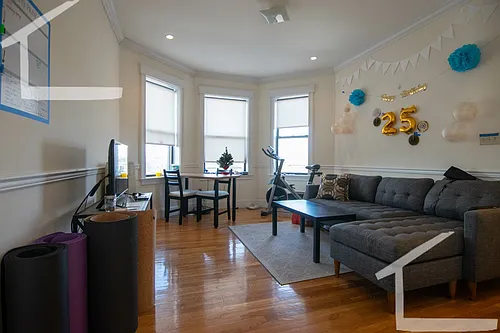 1337 Commonwealth Ave #25 Photo 1
