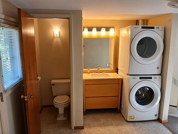 3rd image of 425 50th St SW #B